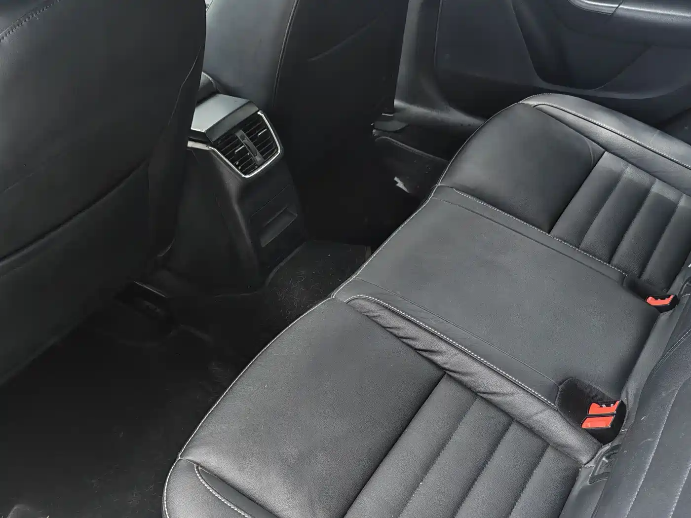 Škoda Octavia 2016 1.6L Automatic Smart Edition фото 6