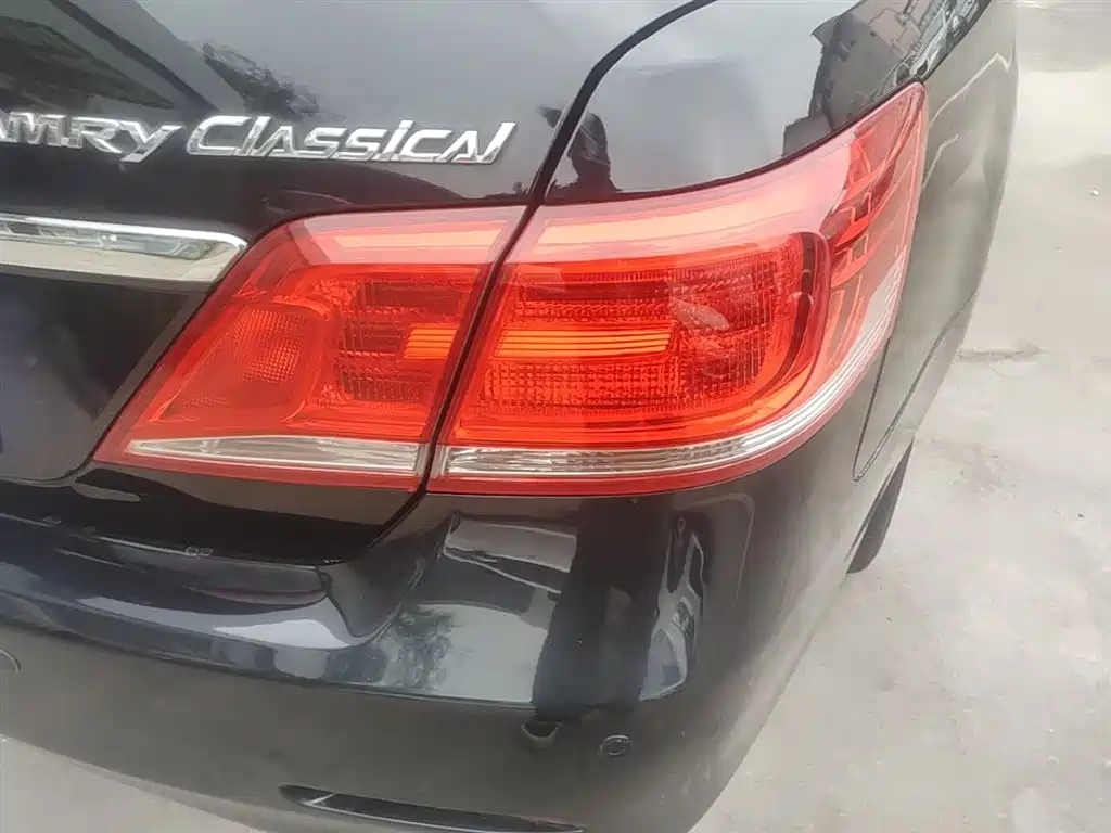 Toyota Camry 2013 200G Classic Luxury Edition фото 8