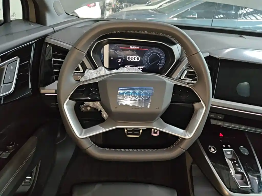 Audi Q4 e-tron 2026 2024 40 e-tron Pioneer Edition