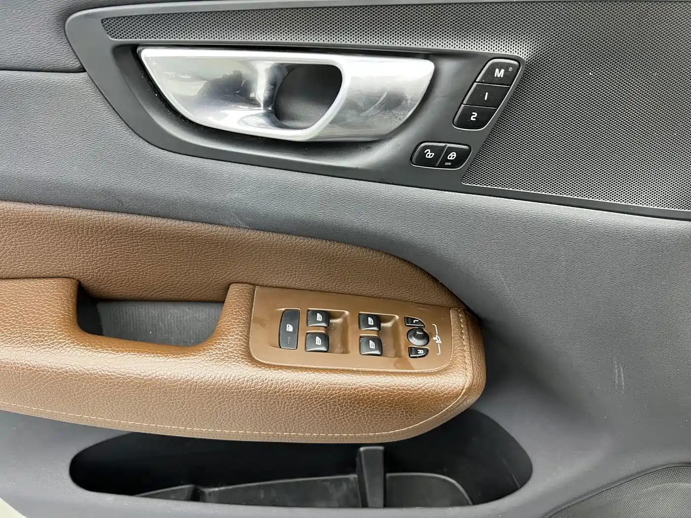 Фото 3 - Volvo XC60