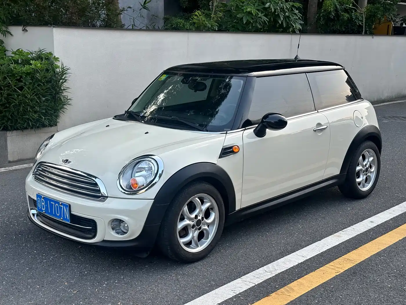 MINI MINI 2012 2011 1.6L COOPER Fun