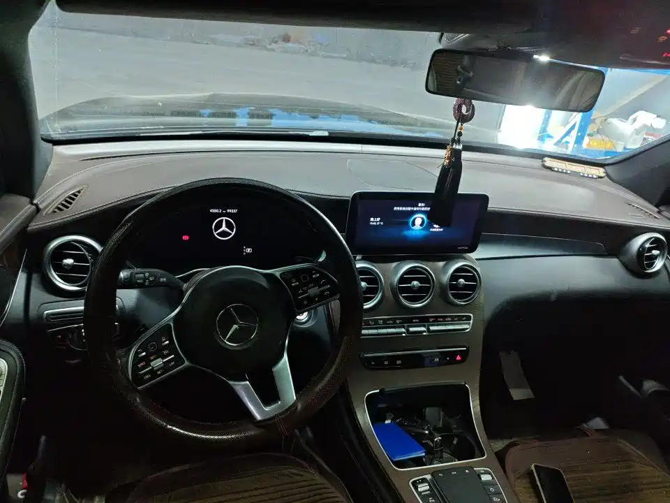 Mercedes-Benz GLC 2020 GLC 260 L 4MATIC Dynamic фото 5
