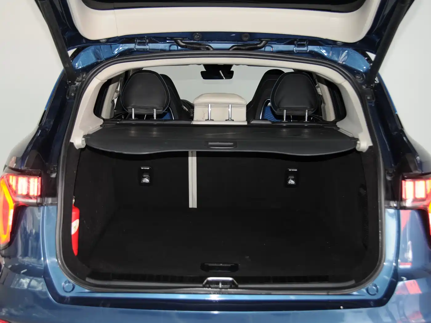 Lynk & Co 01 2021 2.0TD 2WD Shine Pro фото 7