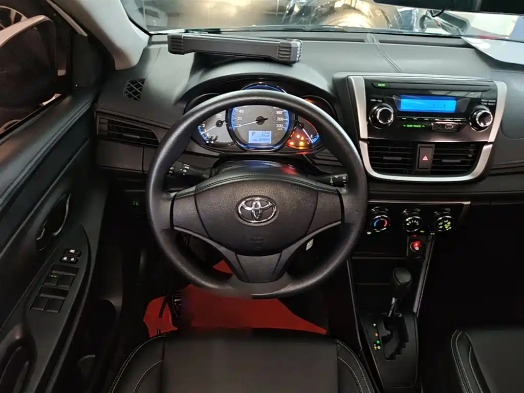 Toyota Vios FS 2017 1.5L CVT Fengchi Edition фото 11