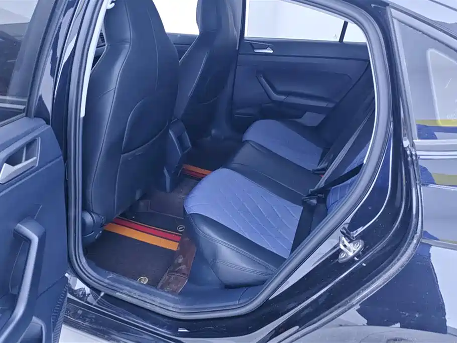 Volkswagen Lavida 2023 New Sharp 1.5L Auto Premium Edition фото 11
