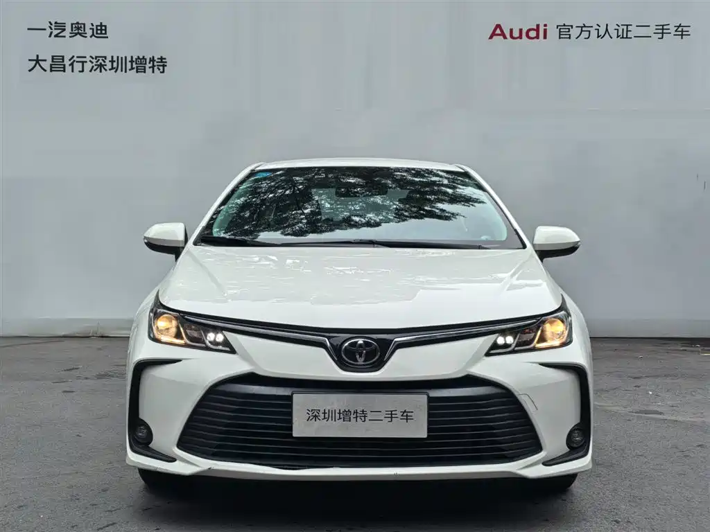 Toyota Corolla 2019 1.2T S-CVT GL Pioneer Edition фото 2