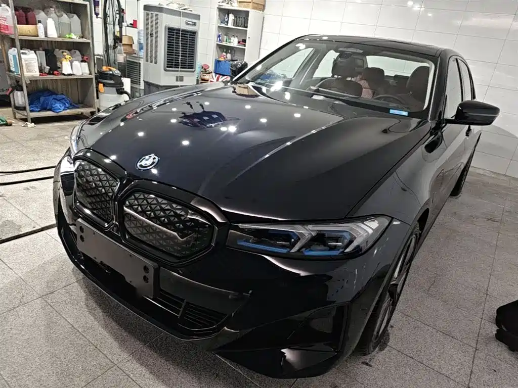 BMW i3 2025 eDrive 40 L Shadow Night Package фото 2