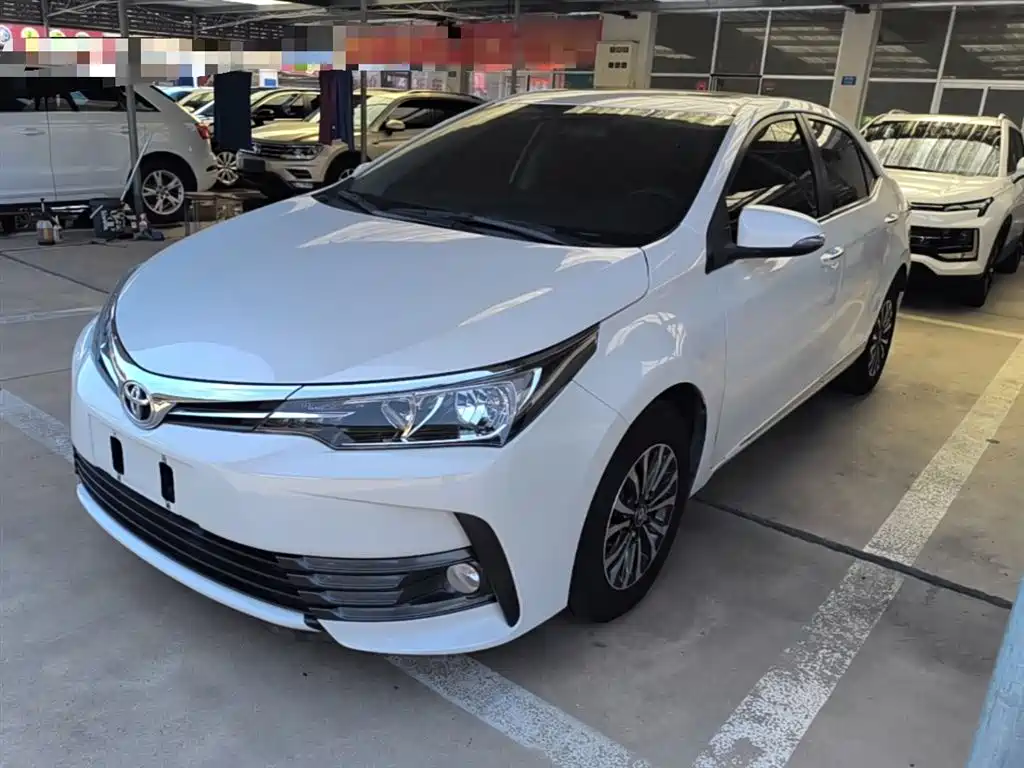 Toyota Corolla 2017 Facelift 1.2T S-CVT GL-i фото 2