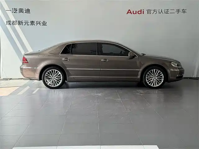 Volkswagen Phaeton 2012 3.0L Business — фото 3