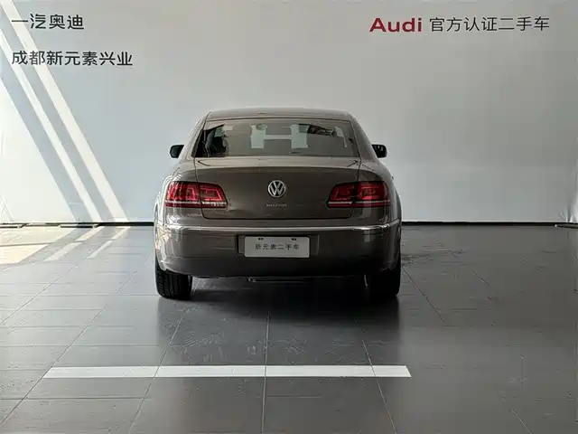 Volkswagen Phaeton 2012 3.0L Business — фото 5