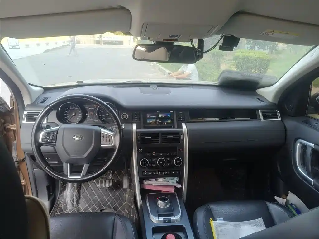 Land Rover Discovery Sport 2016 2.0T HSE фото 10