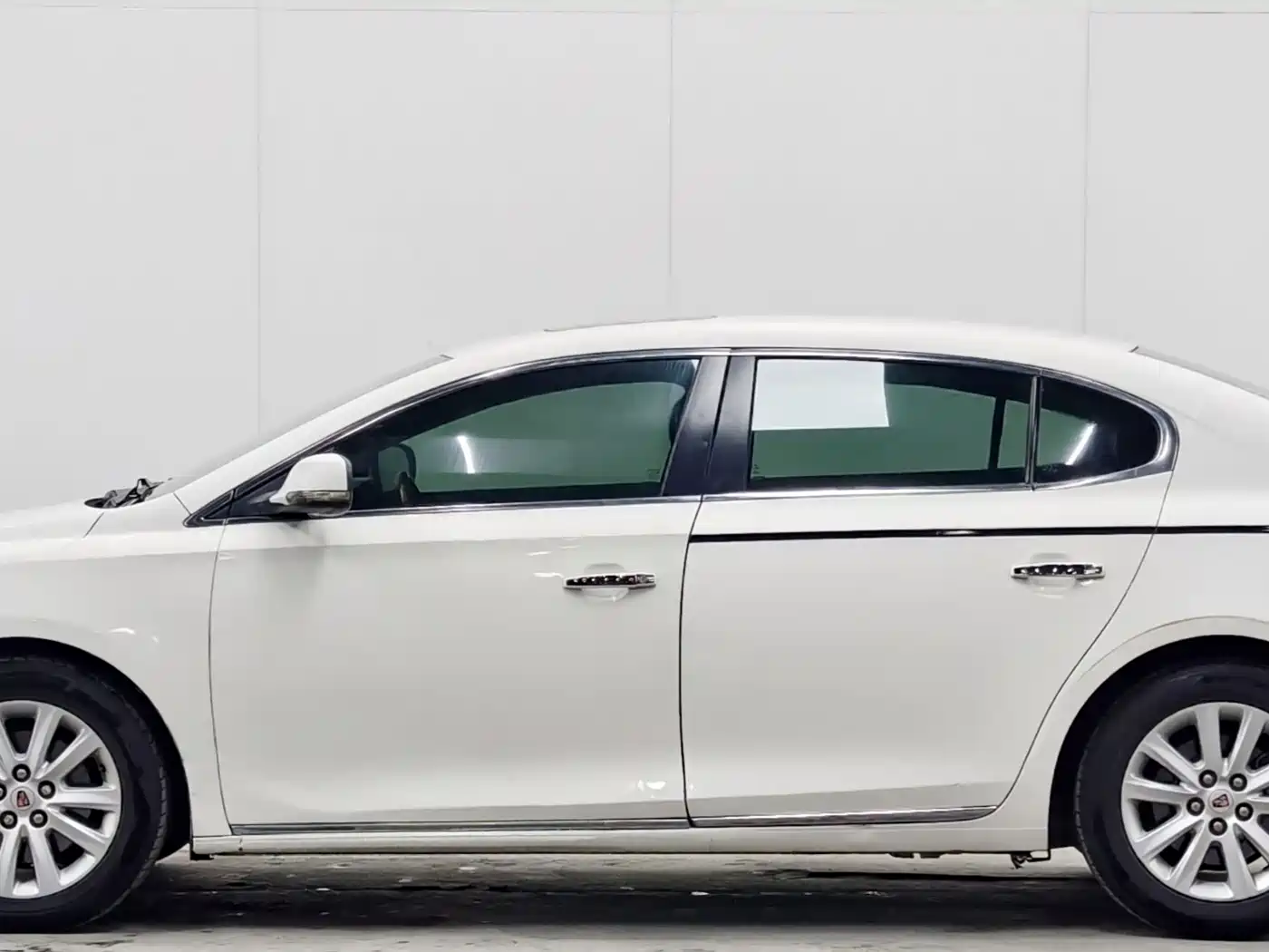 Roewe 950 2013 2012 2.0L Elegance Edition