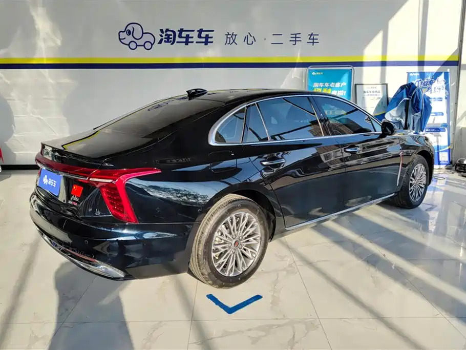 Hongqi H5 2025 1.5T DCT Flag Rhythm 500,000 Units Memorial Edition фото 3