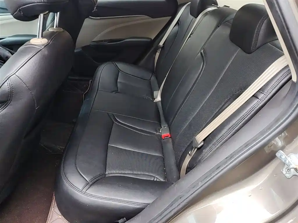 Buick Excelle 2016 15N Automatic Progressive фото 17