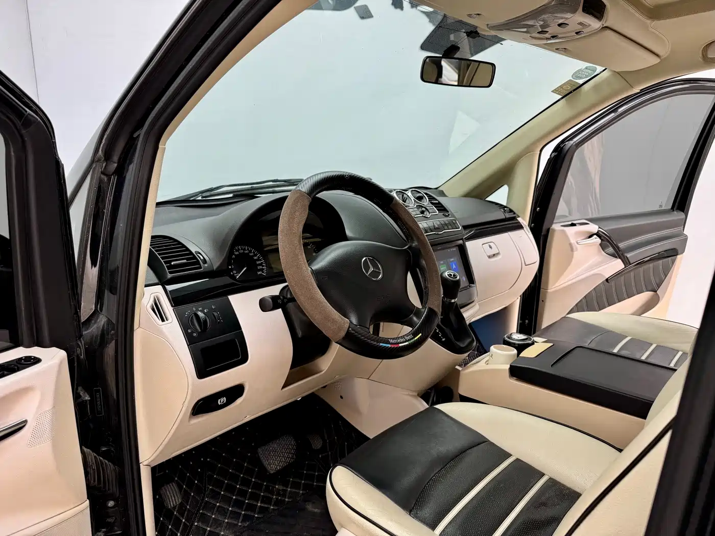 Mercedes-Benz Vito 2015 3.0L Elite фото 6