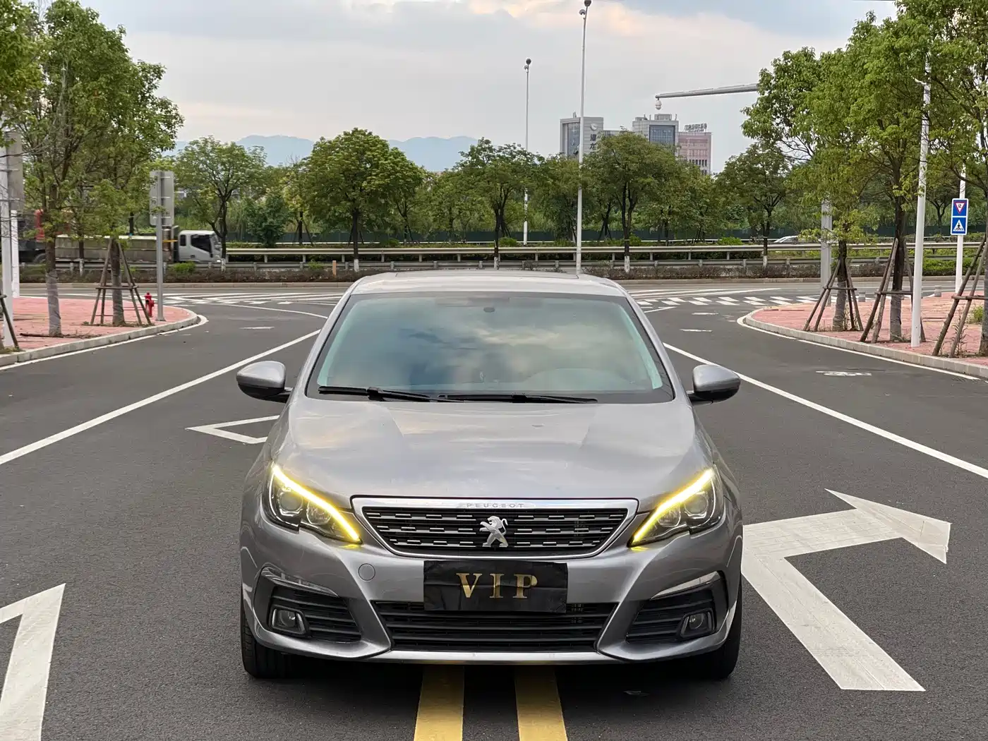 Peugeot 308 2017 2016 1.6L Automatic Luxury
