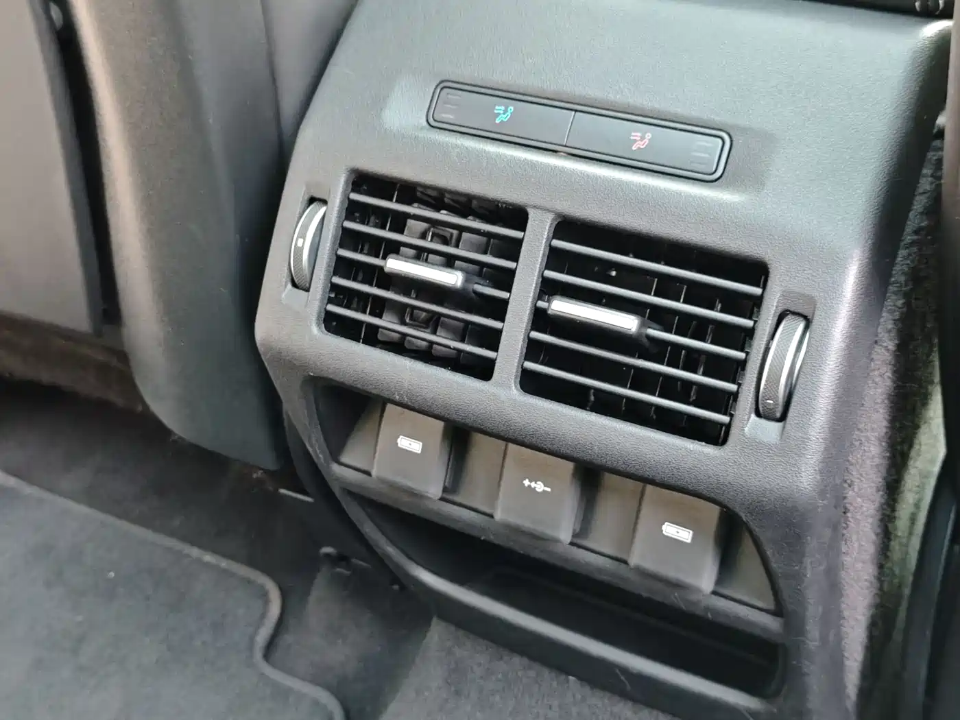 Land Rover Discovery Sport 2021 249PS R-Dynamic HSE Luxury Custom Edition фото 26