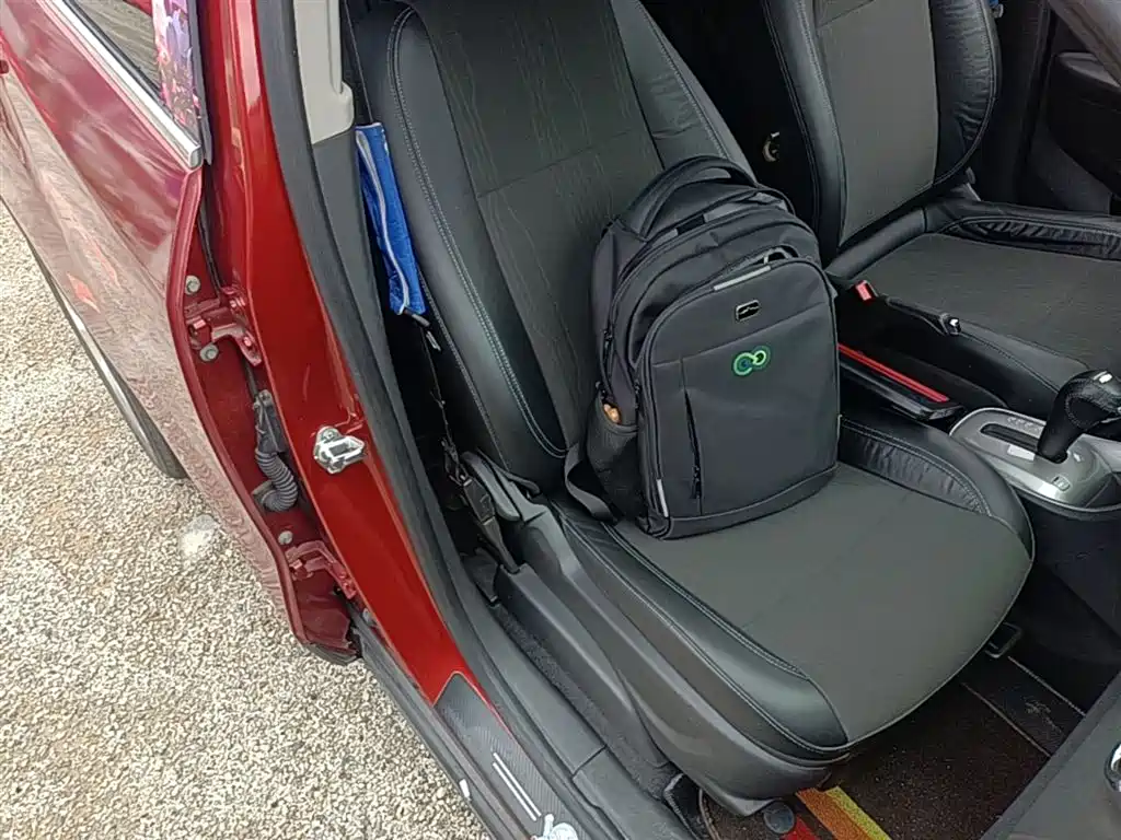 Chevrolet Trax 2014 1.4T Automatic 2WD Luxury фото 25