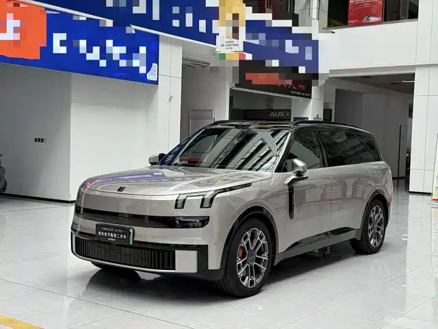 Lynk & Co 900 2025 2.0T Ultra