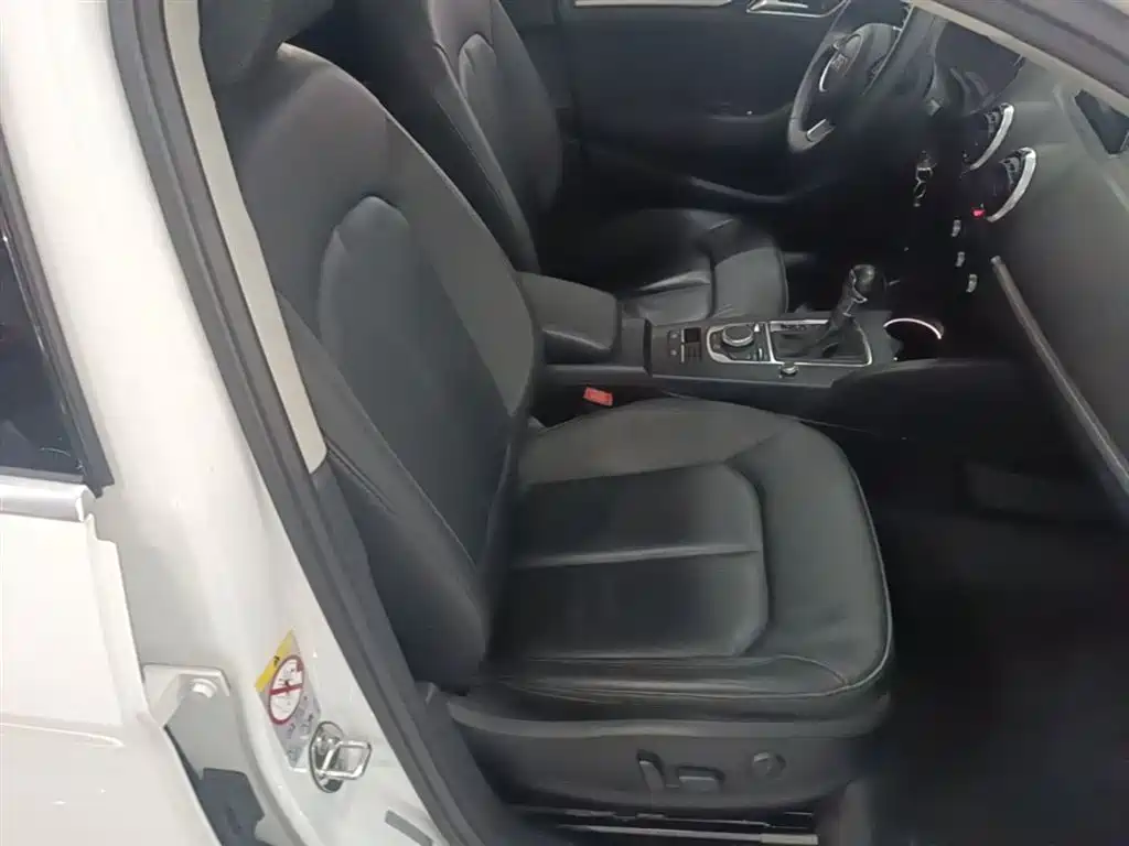 Audi A3 2016 Limousine 35 TFSI Style фото 25