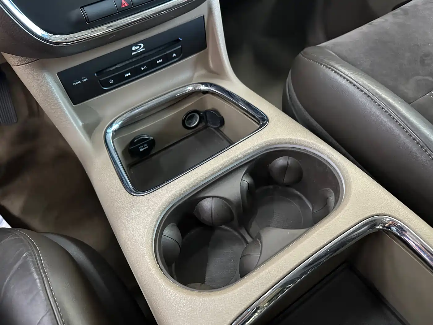 Chrysler Grand Voyager (Import) 2014 2013 3.6L Luxury Edition