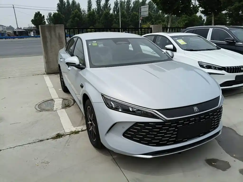 BYD Qin L 2026 2026 Model DM-i Smart Drive Edition 128KM Pioneer