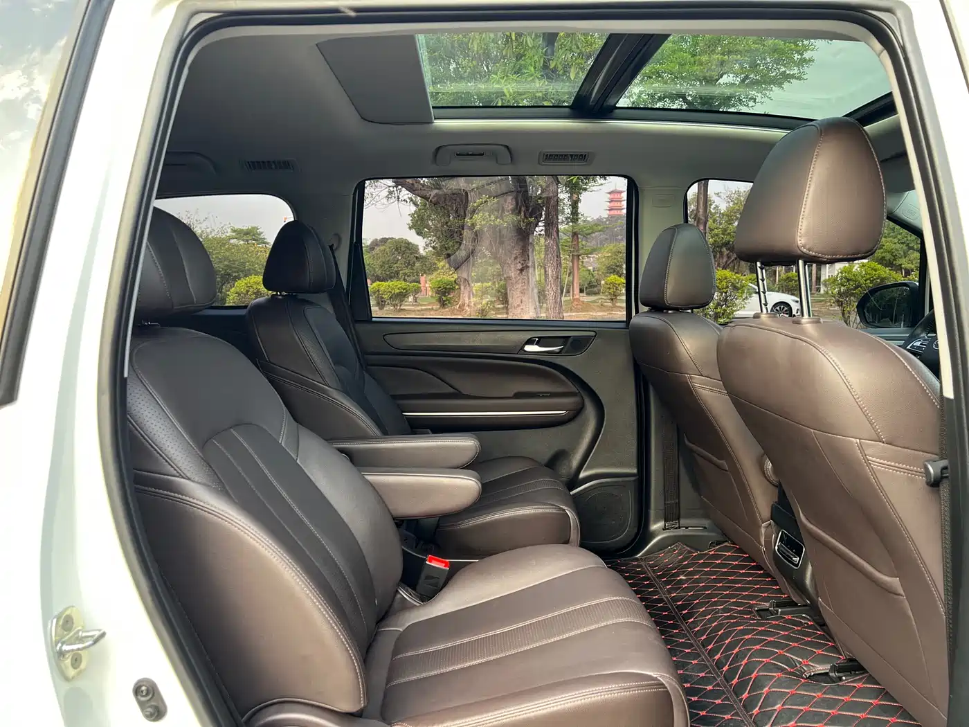 GAC Trumpchi Trumpchi M6 2019 270T Automatic Honor (7-seater) China V фото 14