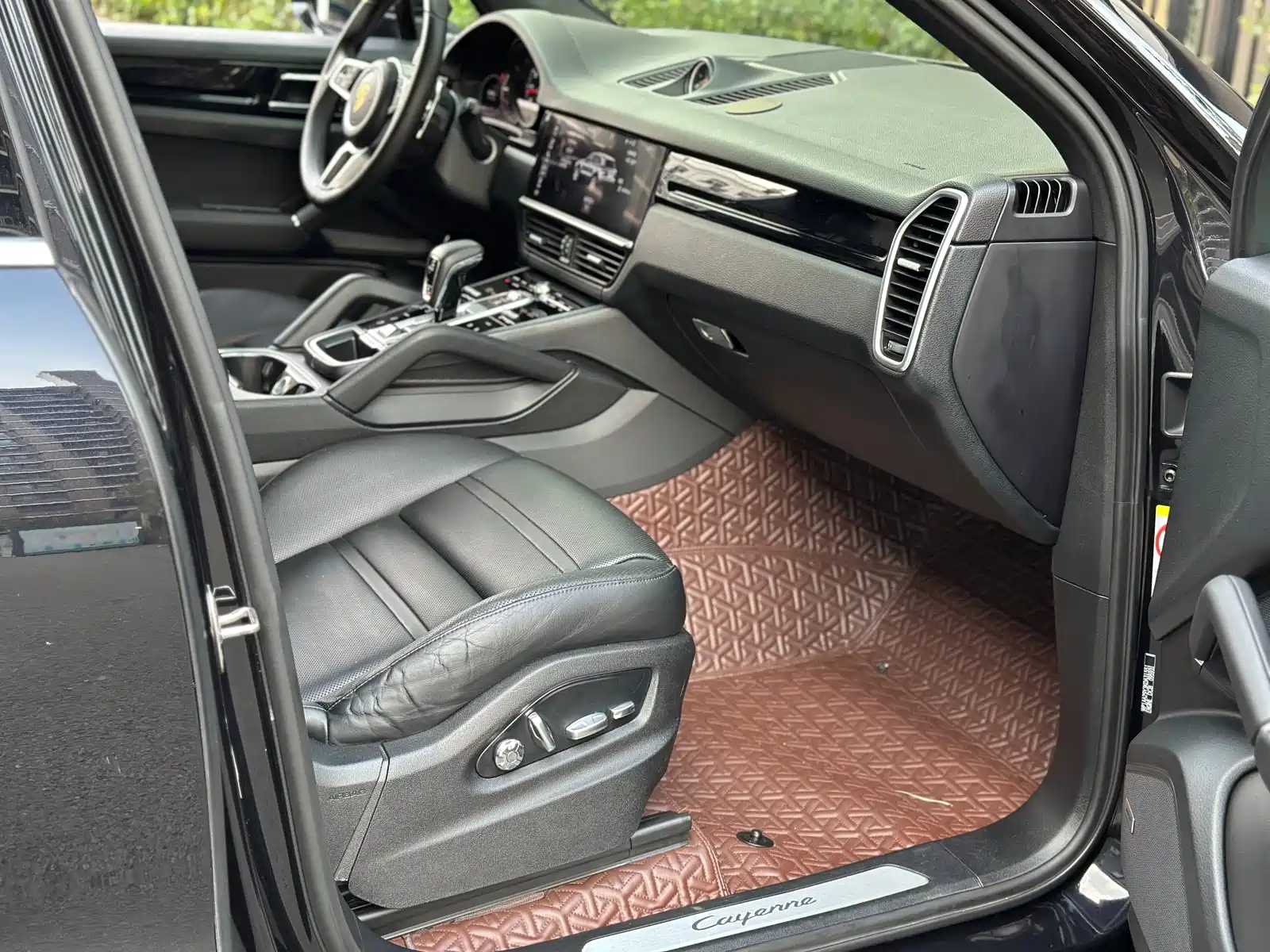 Фото 13 - Porsche Cayenne