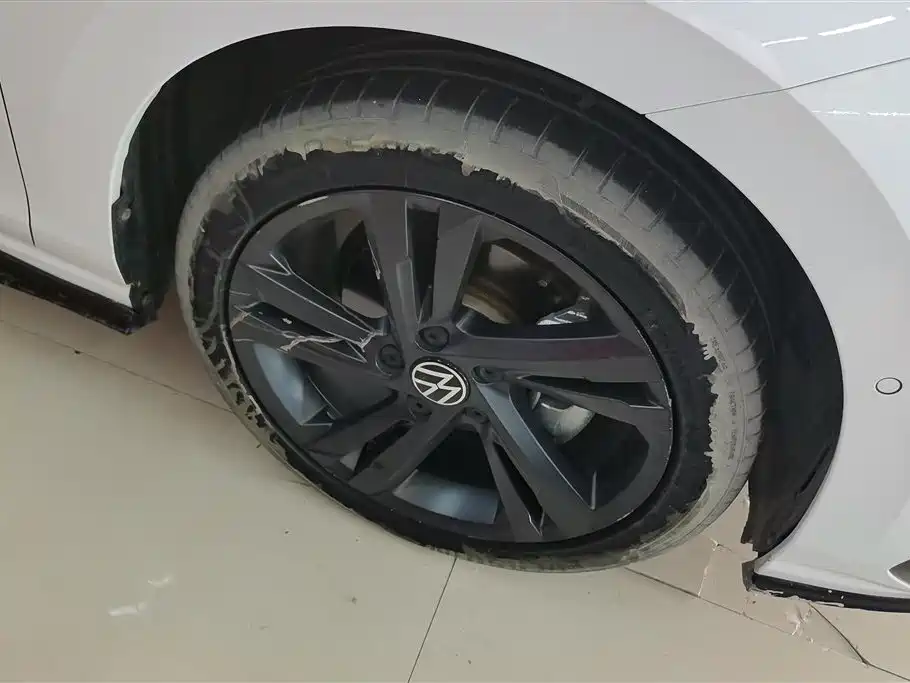 Volkswagen Golf 2021 280TSI DSG R-Line фото 6