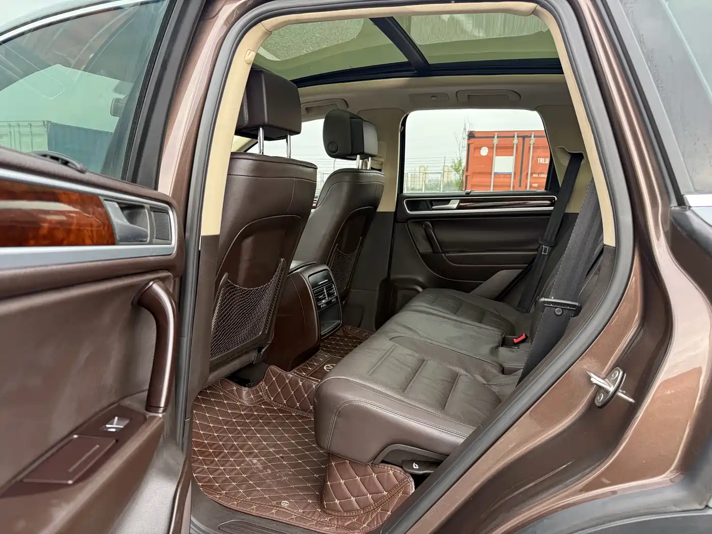 Volkswagen Touareg 2011 3.0TSI Comfort фото 9