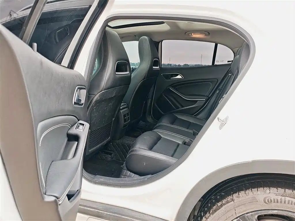 Mercedes-Benz GLA 2019 GLA 200 Fashion фото 17