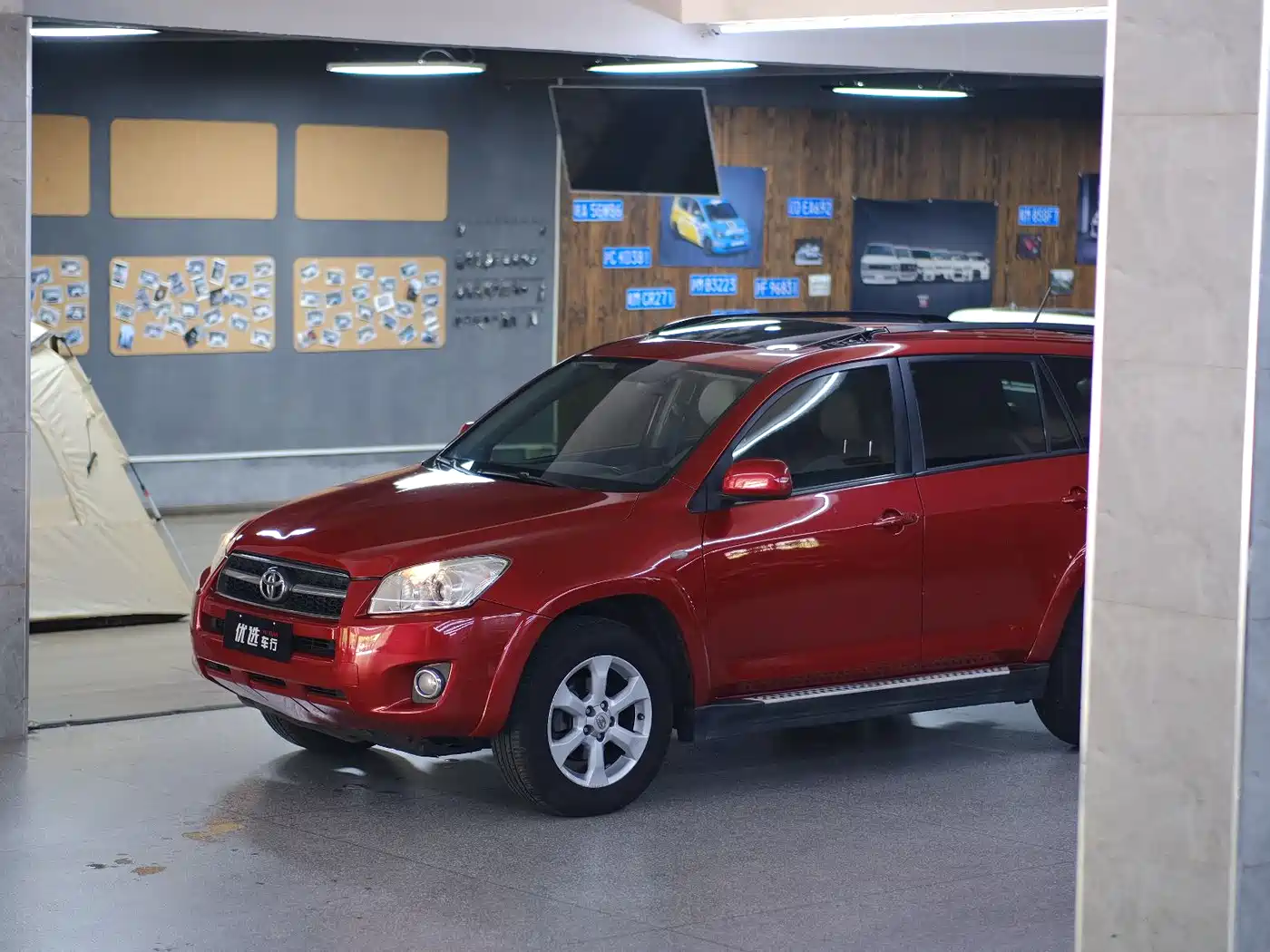 Toyota RAV4 Rongfang 2009 2.4L Automatic Luxury Edition фото 3