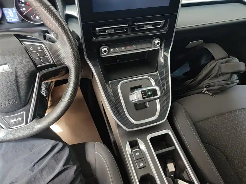 Haval M6 2021 PLUS 1.5T DCT Elite Smart Connect фото 14