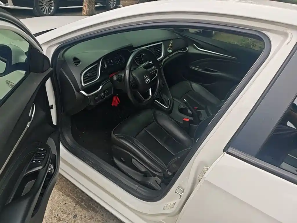 Фото 16 - Buick Excelle