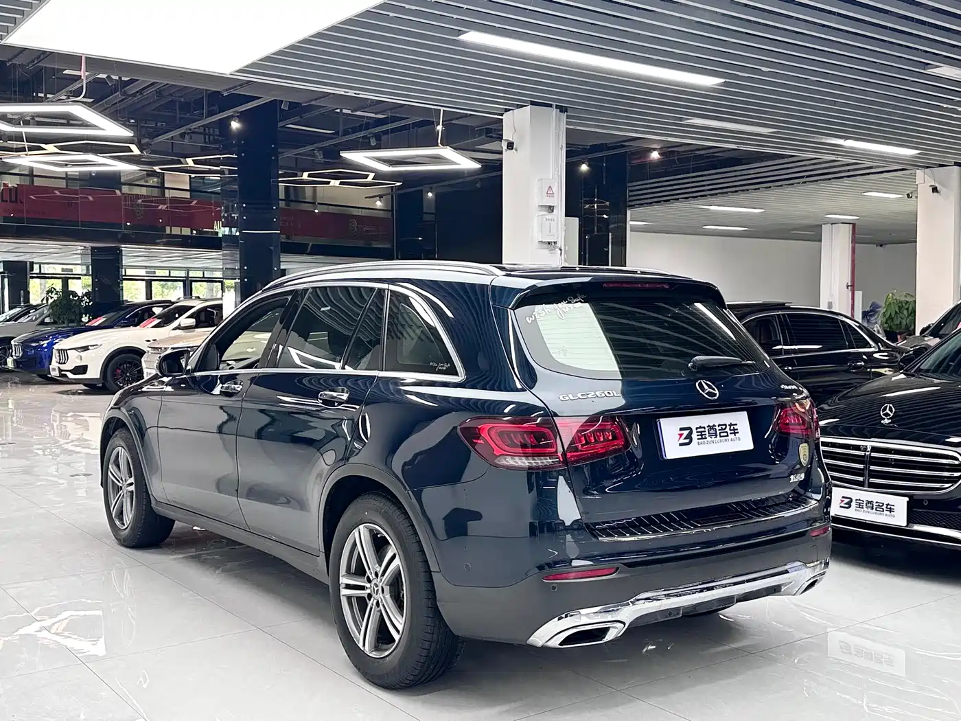Mercedes-Benz GLC 2021 GLC 260 L 4MATIC Sporty фото 20