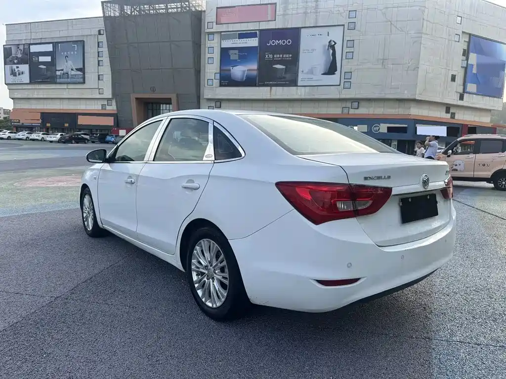 Фото 9 - Buick Excelle