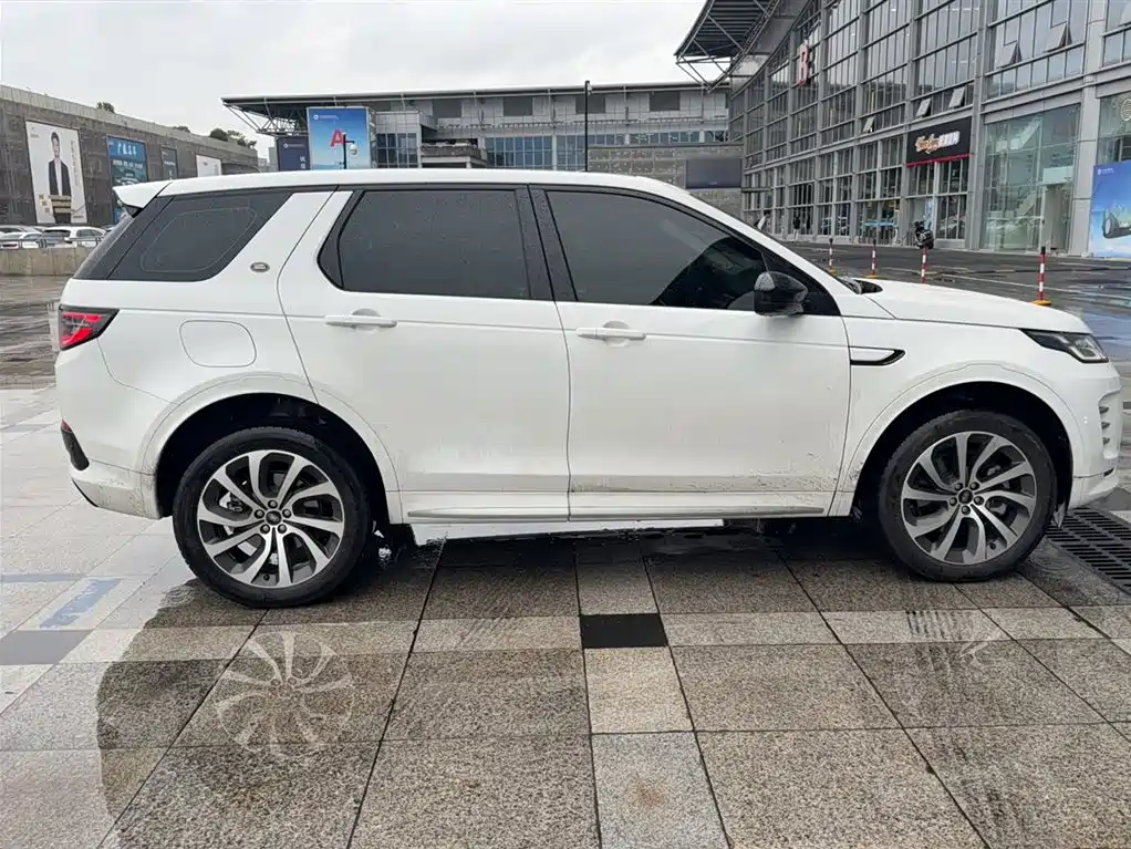 Land Rover Discovery Sport 2024 Performance Technology Edition фото 4