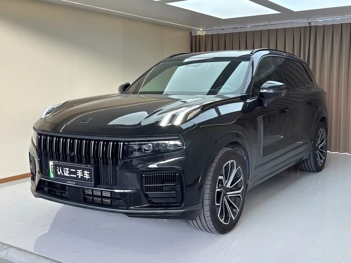 Lynk & Co 09 2021 2.0T Halo 6-Seater