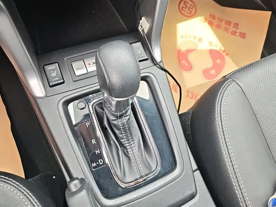Subaru Forester 2013 2.5i Automatic Premium Edition фото 16
