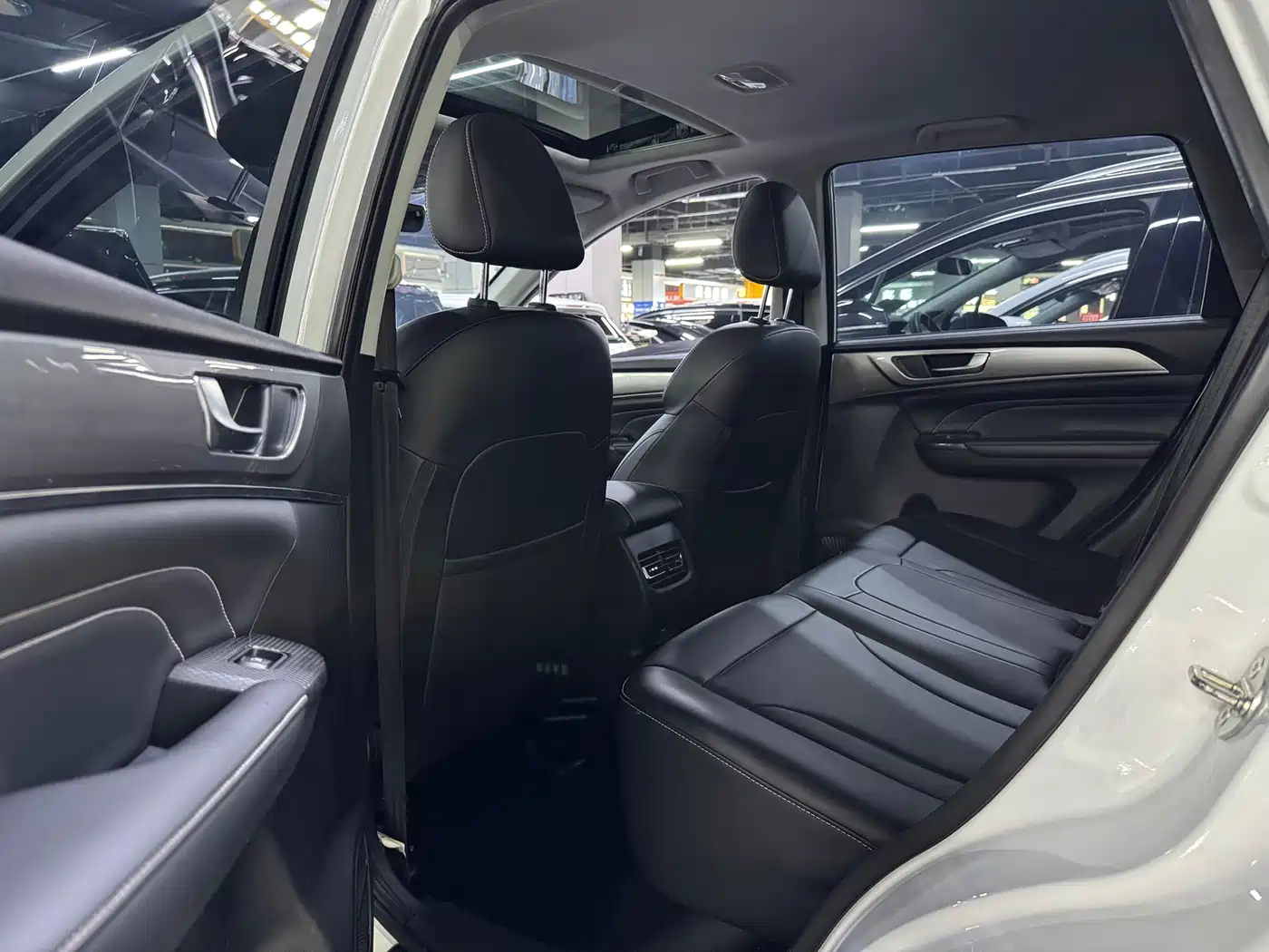 Haval M6 2021 PLUS 1.5T DCT Luxury Smart Connect фото 15
