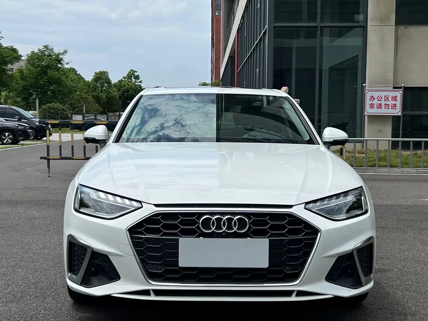 Audi A4L 2020 40 TFSI Fashion Dynamic Edition фото 2