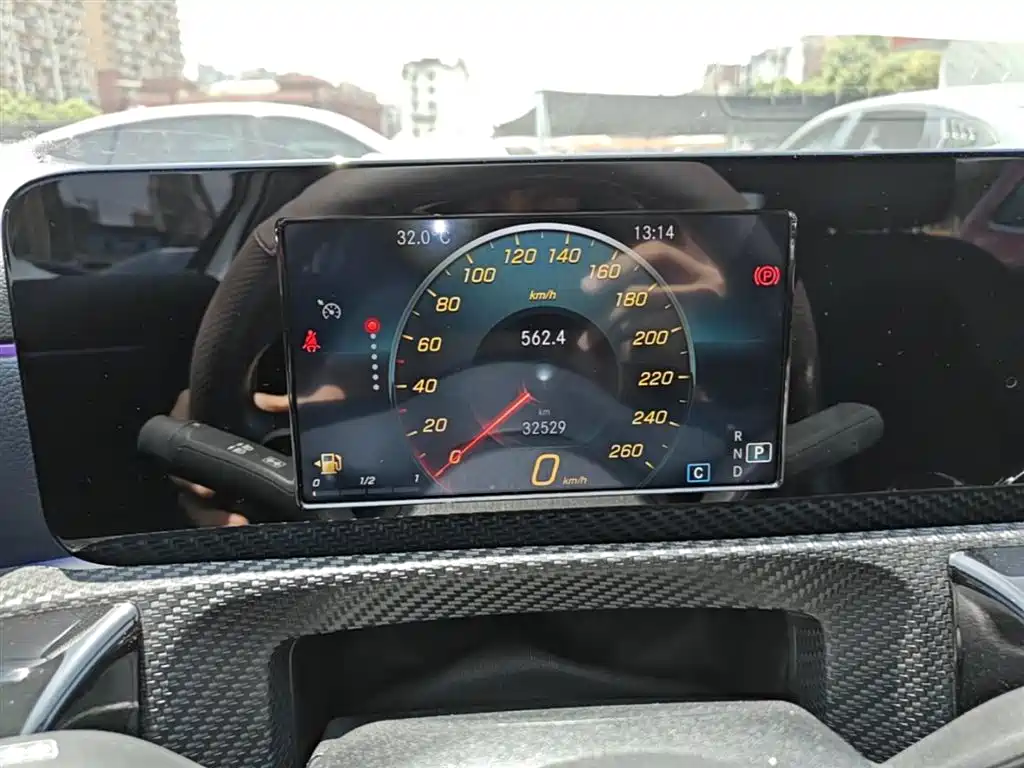 Mercedes-Benz A-Class 2022 A 180 L фото 12