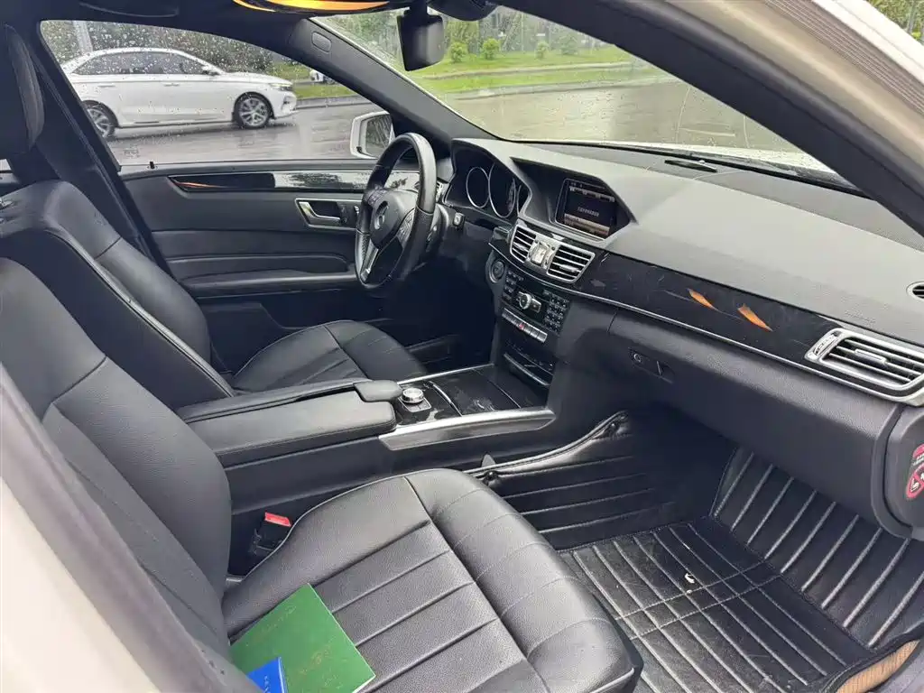Mercedes-Benz E-Class 2015 E 260 L Sport фото 15