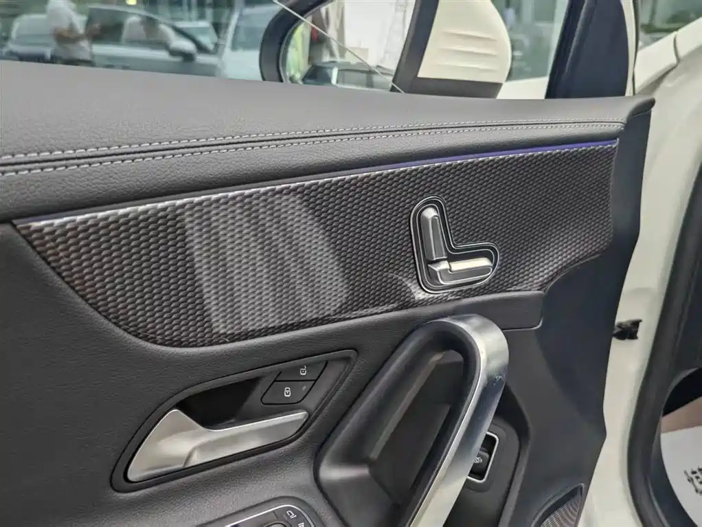 Mercedes-Benz A-Class 2022 A 200 L Sport Sedan Style фото 3