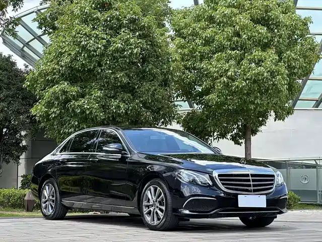 Mercedes-Benz E-Class 2019 Facelift E 300 L Fashion — фото 3