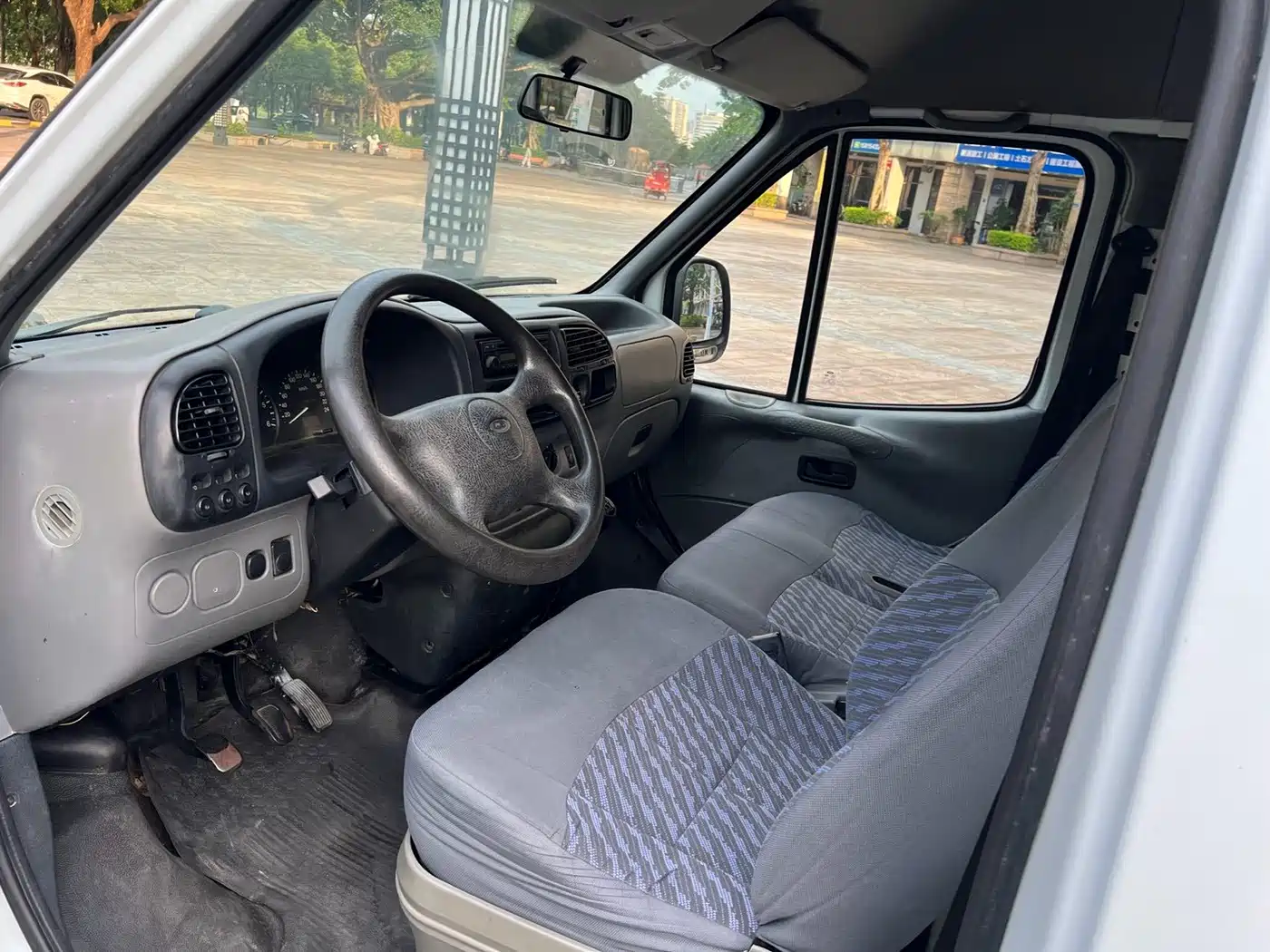 Ford Classic Transit 2012 2009 Model 2.8T Diesel Standard Short Wheelbase Medium Roof JX493ZLQ3