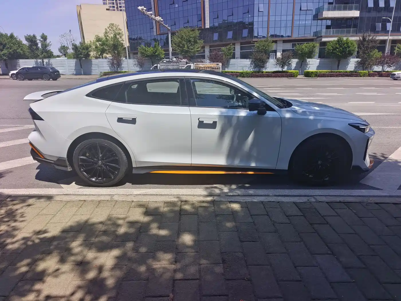 CHANGAN UNI-V