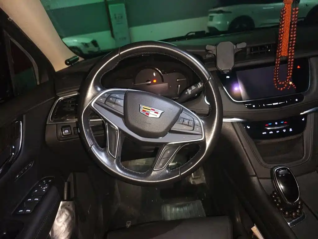 Cadillac XT5 2016 2016 28T AWD Luxury Model