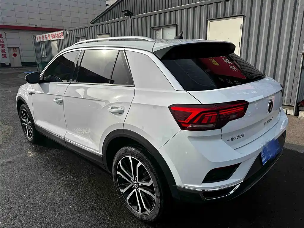 VOLKSWAGEN T ROC EXPLORING SONGS