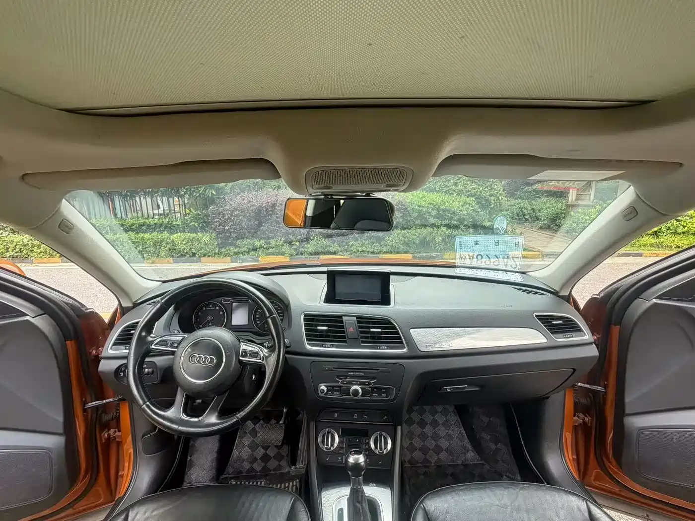 Audi Q3 2015 35 TFSI quattro Technology фото 6